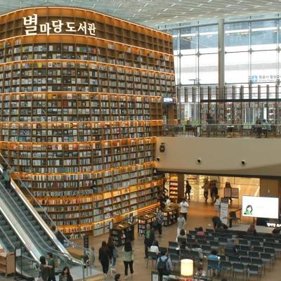 CHECK IN THƯ VIỆN KHỔNG LỒ SEOUL